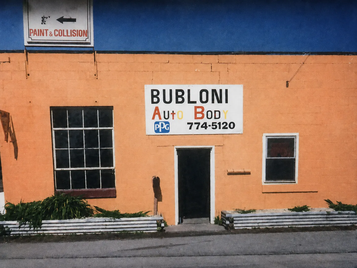 Bubloni Collision Center in its early days, founded by Rick Bubloni in 1991